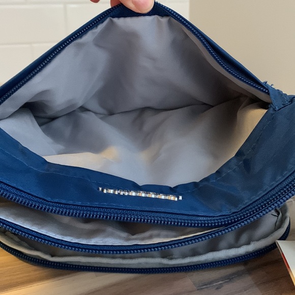 Baggallini bag NWT! - Picture 6 of 10